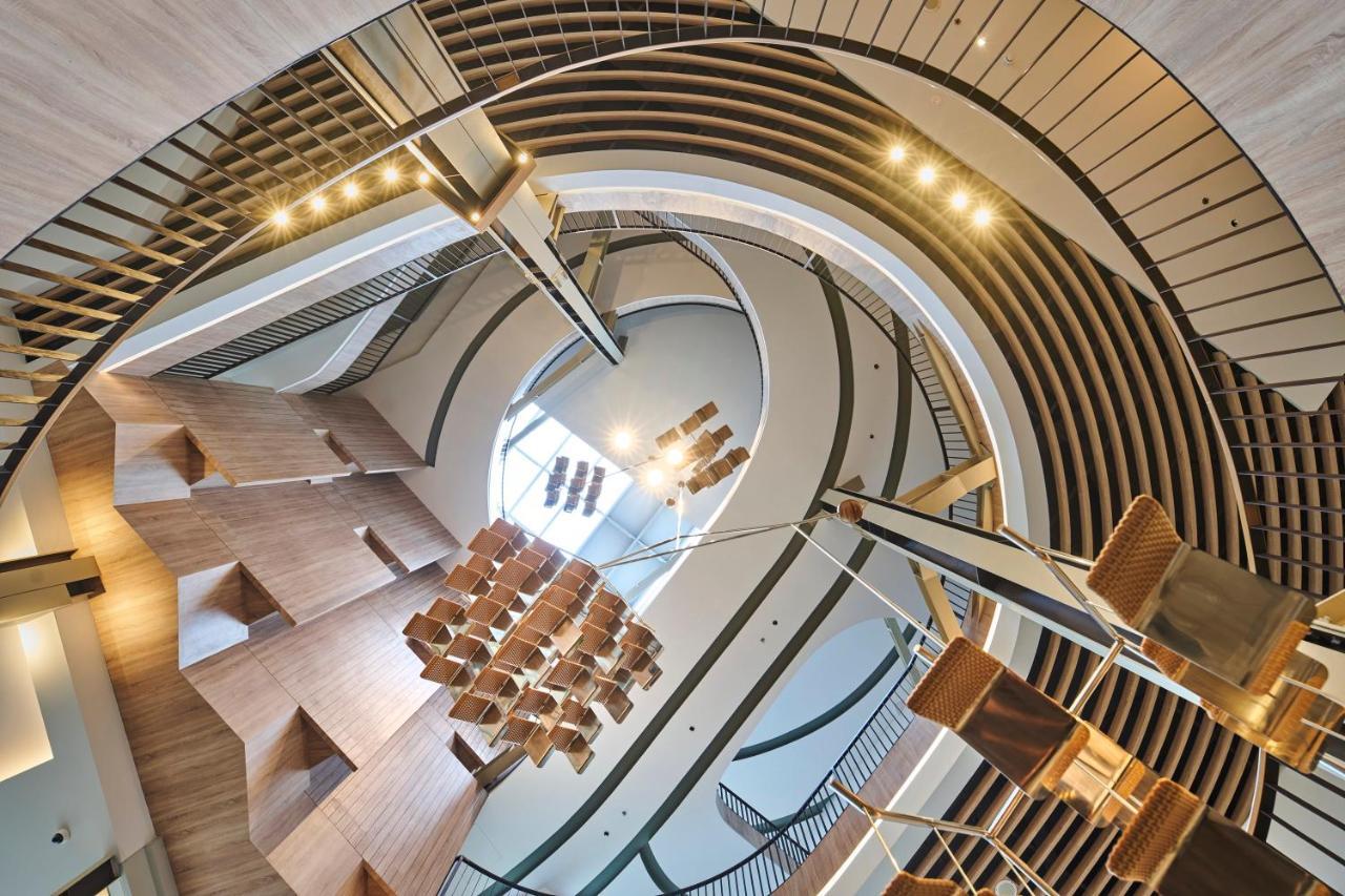 Отель The Botanica Sanctuary Пунчак Экстерьер фото The staircase